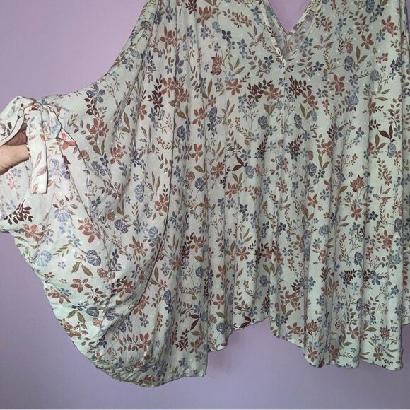 143 Story Poncho Top 3X White Swiss Dot Whimsical Floral Boho Print Dolman - Picture 7 of 7